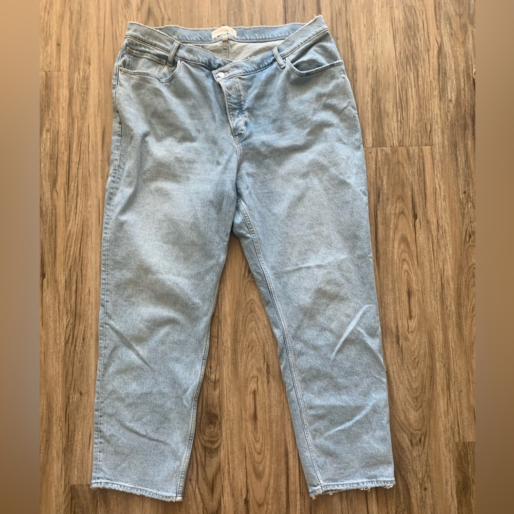 Abercrombie & Fitch - plus size - 18W - curve love high rise dad jeans